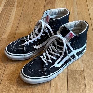 Vintage Vans Classic Black and White High-Tops size 8.5 women